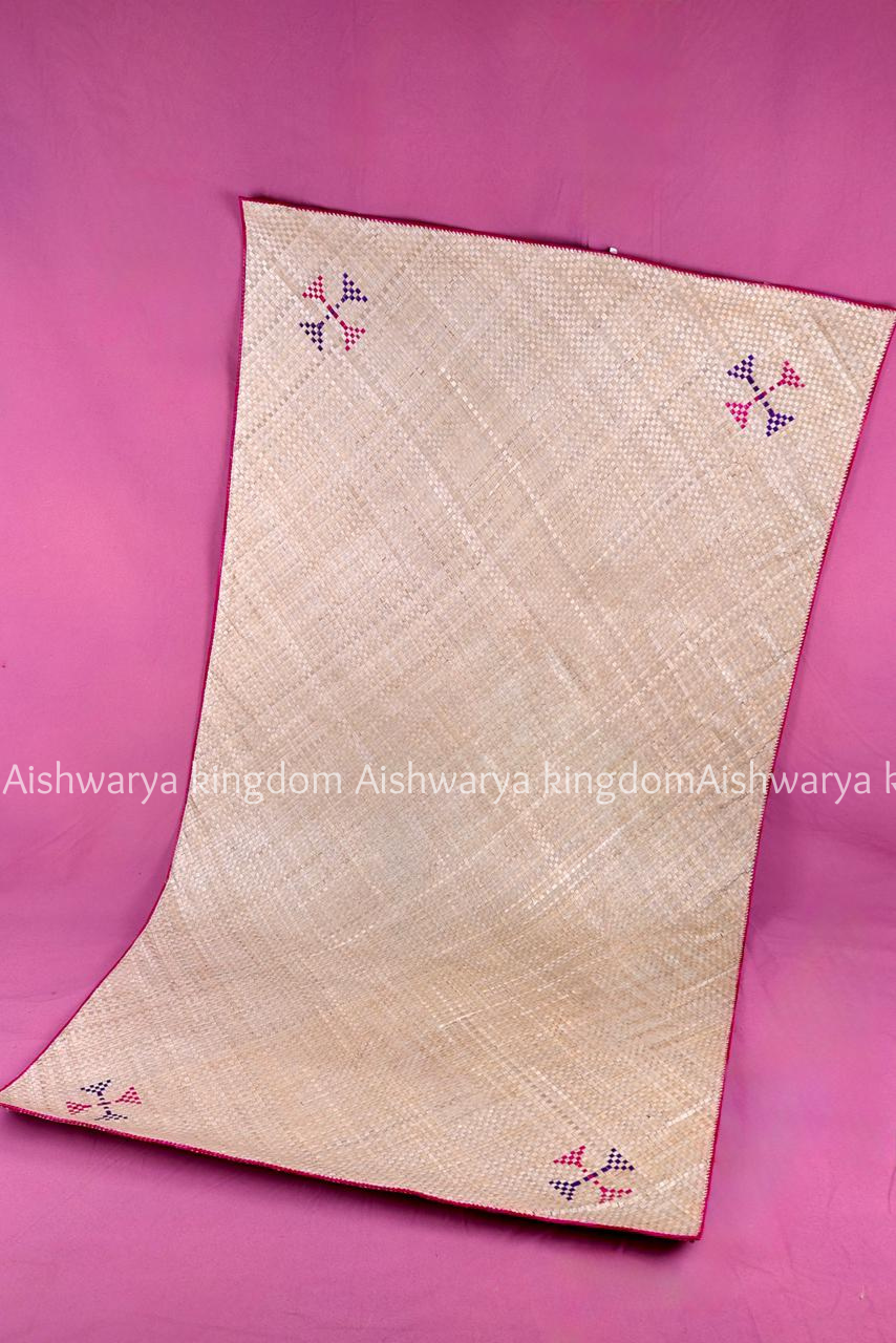 Handcrafted Screw Pine Mat