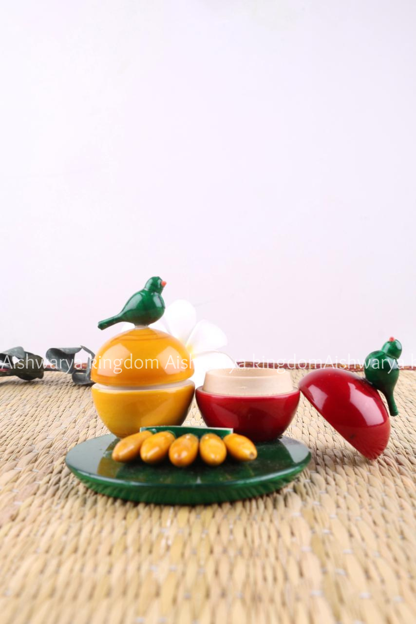 THAMBOOLAM PLATE SINDHOOR SET