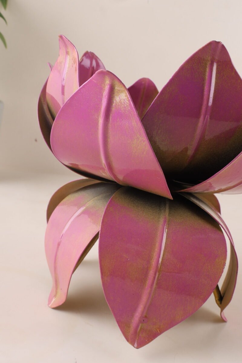Lotus Candle Holder pink
